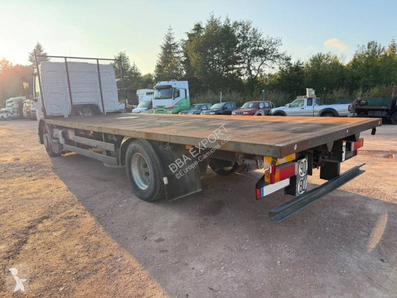 Teherautó Renault 320 DCI