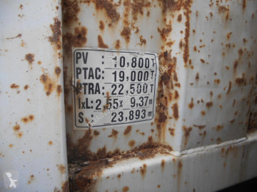 Camion plateau standard Iveco