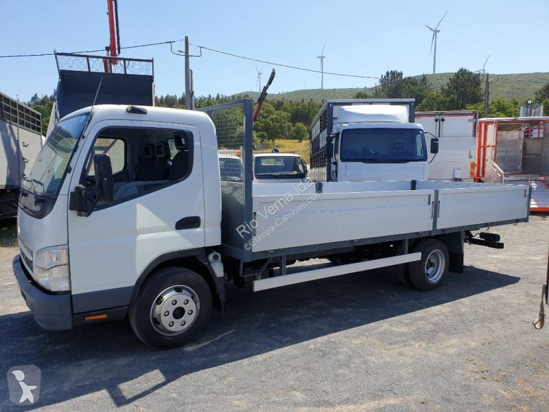 Camion Mitsubishi Fuso