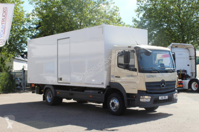 Mercedes box truck