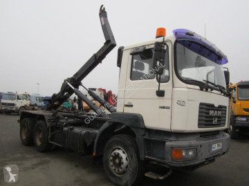 Lastbil flerecontainere MAN