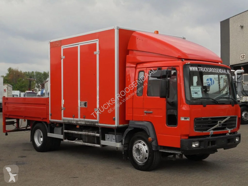 Kamion Volvo 220 + Manual + HMF 150 crane