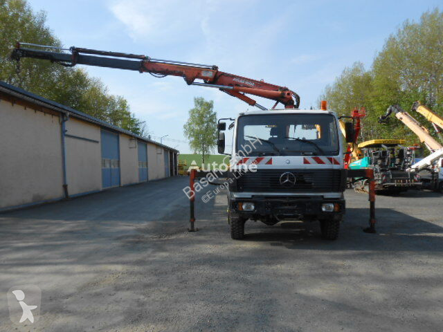 Kamion Mercedes Allradkipper mit Kran MB AK