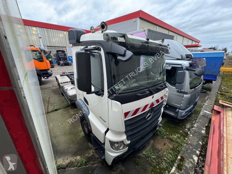 Kamion Mercedes Actros 2548 L 6x2,...
