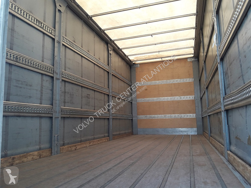 Volvo 4X2 2017 truck