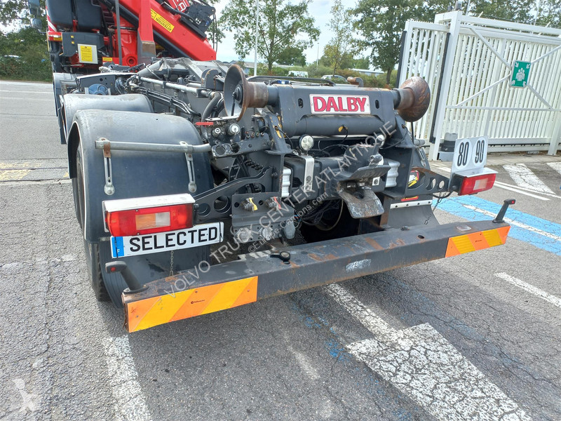Volvo 8X4 truck