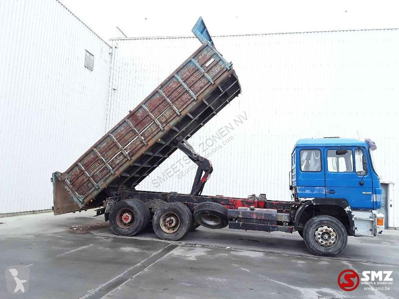 Camion MAN 25-422 manual pump