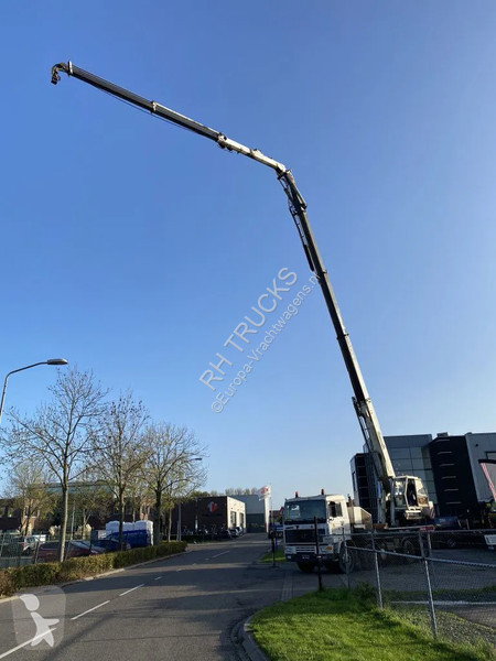 Kamion Volvo F 12 8X4 + CORMACH 0 CRANE - 8.642...