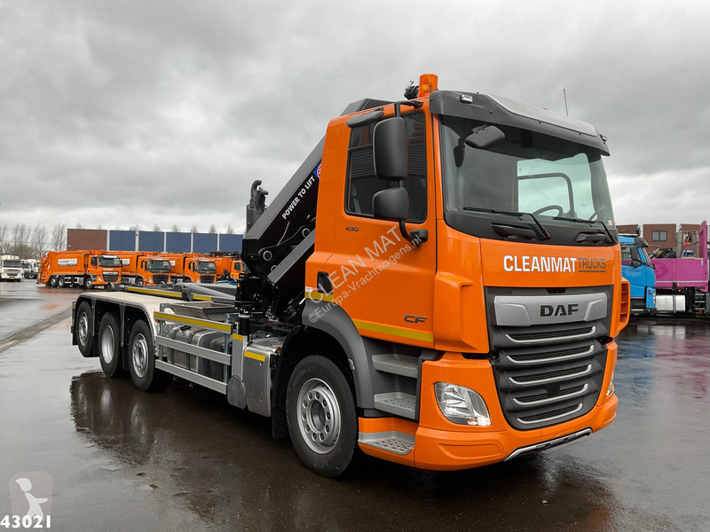Camion DAF FAQ  430 HMF 28 Tonmeter laadkraan