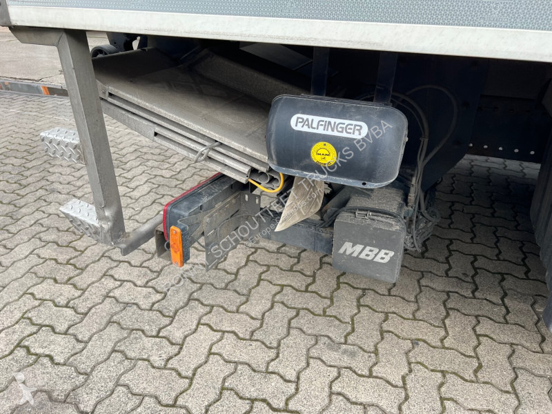 Camión MAN TGL 12.220 4X2 BL mit Motorschaden...