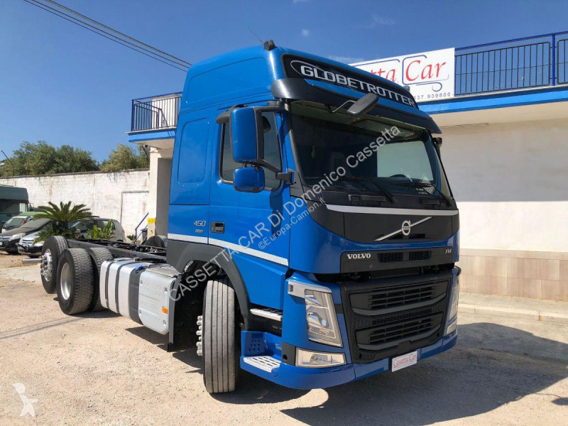 Camion Volvo FM 11 450 EURO 6 CABINA BASSA...
