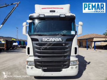 Camion centinato alla francese Scania
