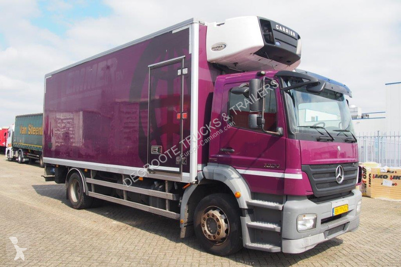Vrachtwagen Mercedes 1824