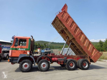 Camion benne MAN