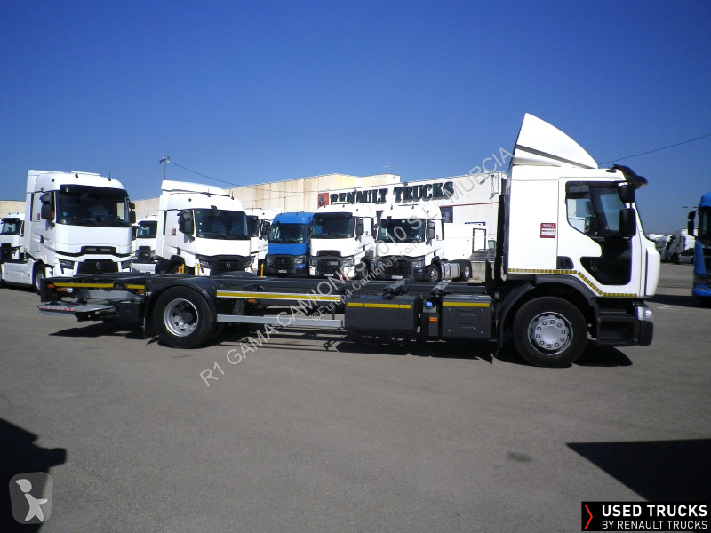 Kamion Renault D Wide