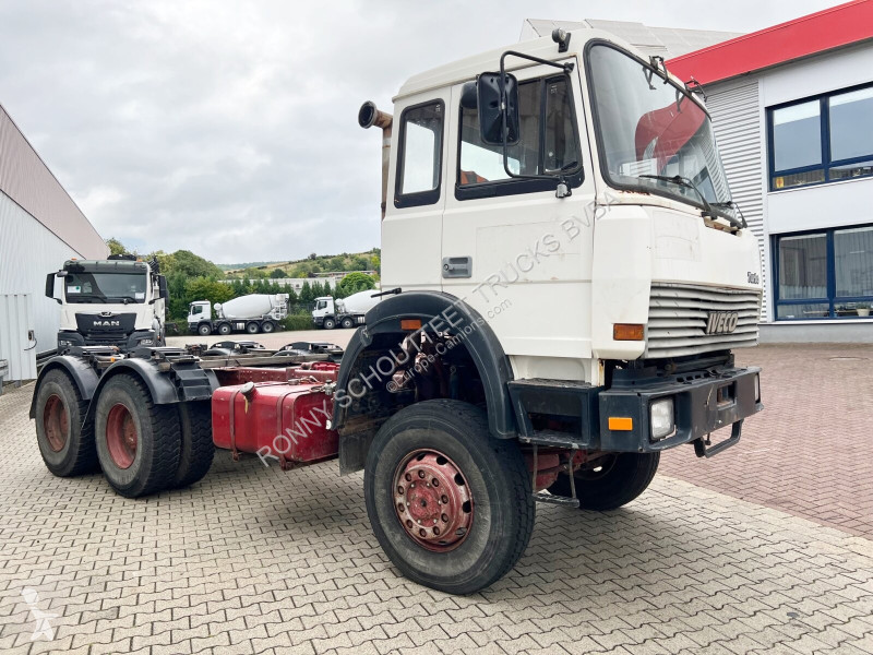 Kamion  260-34 AHW 6x6 260-34 AHW 6x6, V8,...