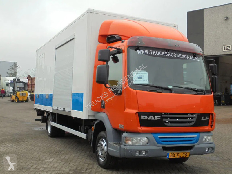 Kamion DAF 210 + 12T + Euro 5 + Dhollandia Lift