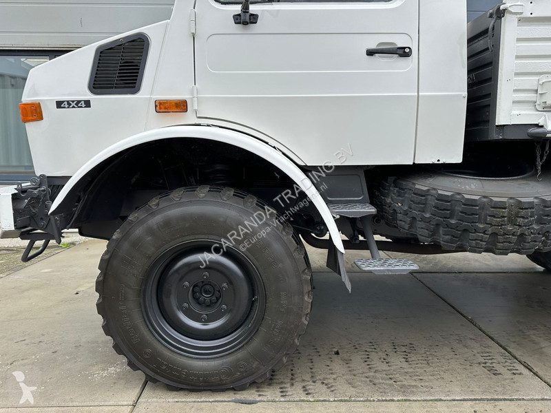 Vrachtwagen Unimog 4x4 - RECONDITIONED - EX ARMY