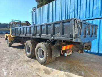 Camion benne Volvo