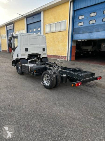 Camion châssis Iveco neuf