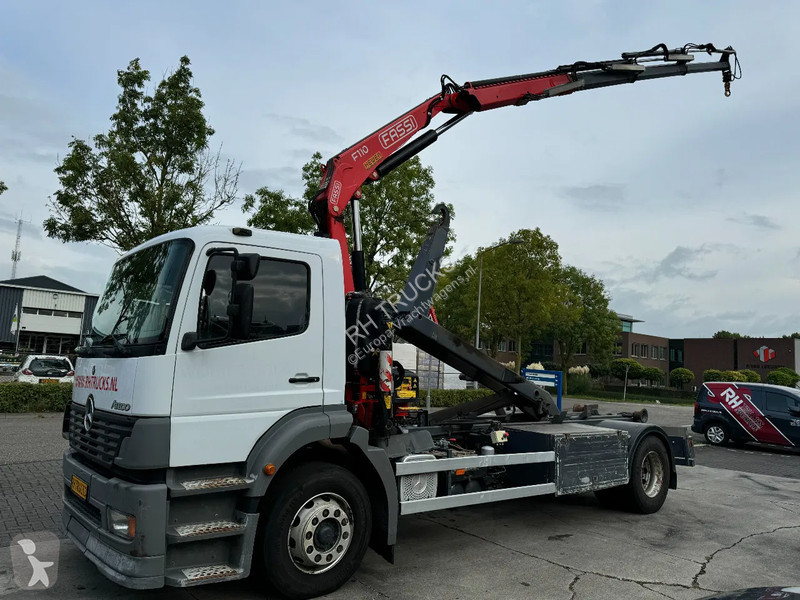 Lastbil Mercedes 1923 + 2011 FASSI F110 + 2011...