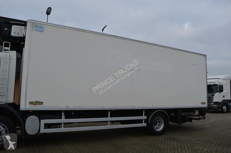 Camion Volvo * EURO5 * CARRIER SUPRA 950MT * 4X2 *