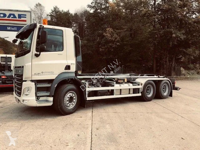 Camion DAF 480 FAS Containerhook LC TAM T22