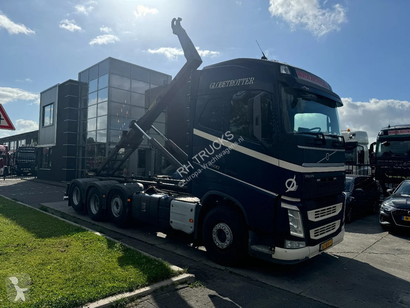 Camion Volvo 500 8X2 EURO 6 + PALFINGER T22...