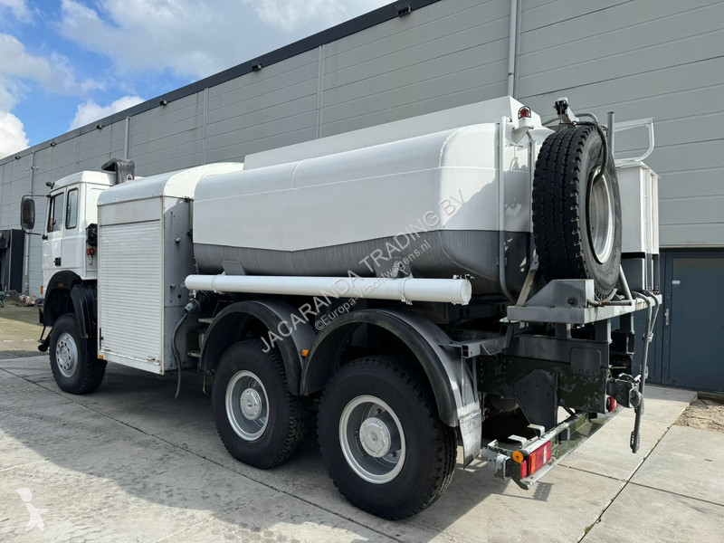 Camion Iveco 200-32 AHW 8000L Aircraft refueler...