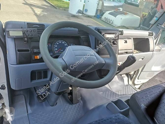 Camion Mitsubishi Fuso