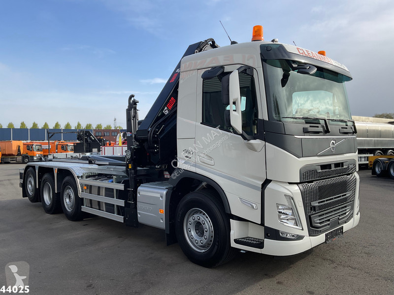 Camion Volvo FM 8x2 Hiab 25 Tonmeter laadkraan