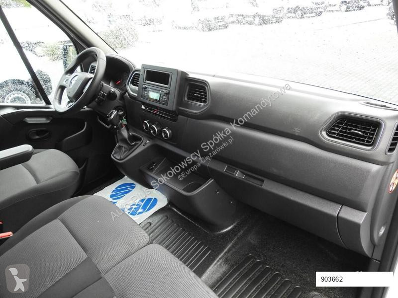 Véhicule utilitaire Renault MASTER SKRZYNIA...
