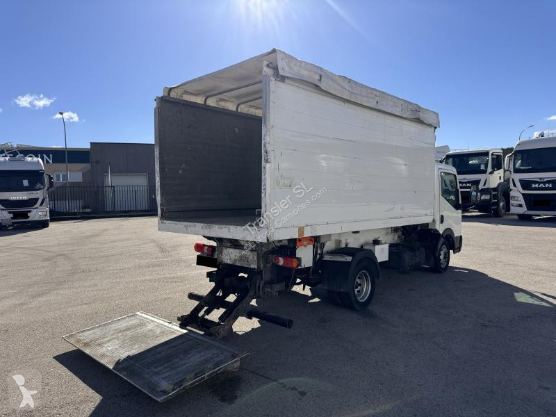 Camion Nissan NT 400 CABSTAR ZAARBU