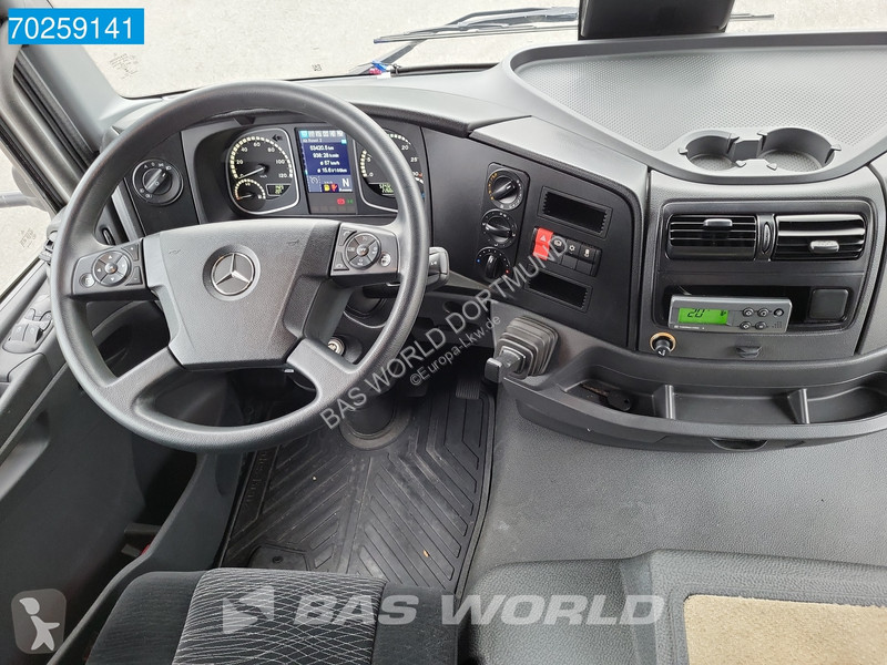Camion Mercedes 816 4X2 7.49t Thermoking B-100...
