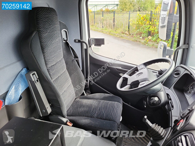 Camion Mercedes 816 4X2 7.49t Thermoking B-100...