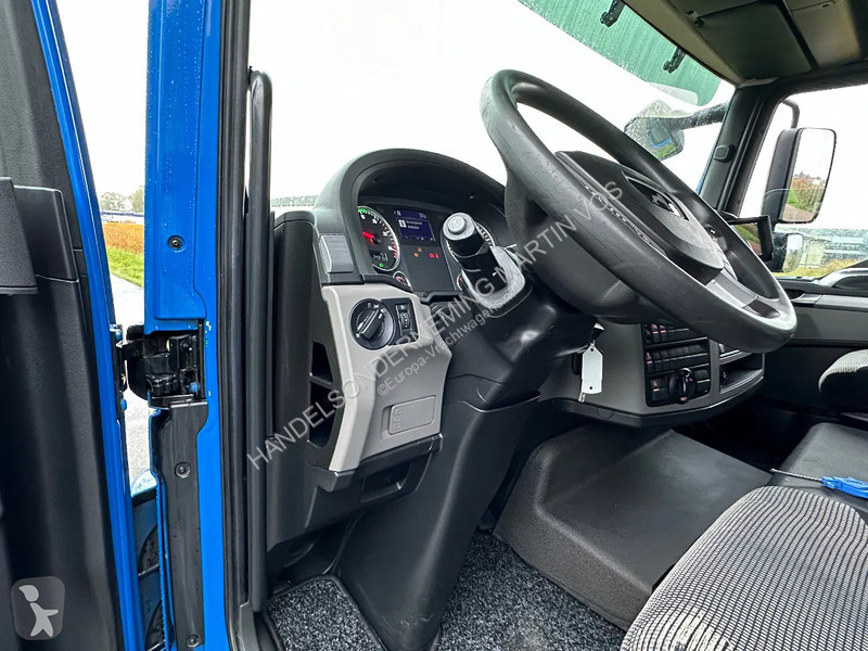 Kamion MAN 12.220. EURO6 . 2018. 820x247x240...
