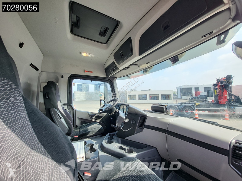 Vrachtwagen Mercedes 1827 4X2 19tonner 2000kg...