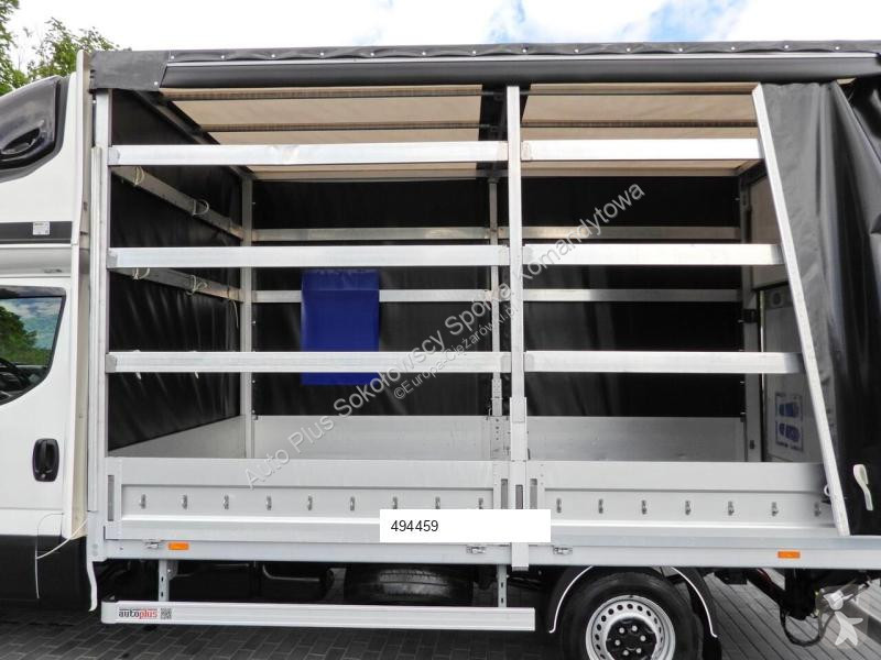 Véhicule utilitaire Iveco DAILY 35S18 PLANDEKA...