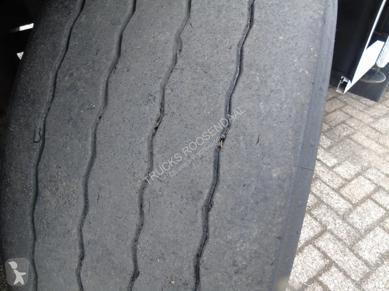 Kamion Volvo 440 + HIAB 422 E-7 + 8X4 + PERFECT...