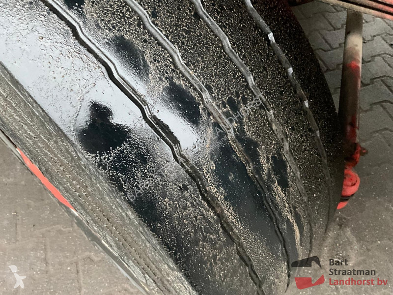Kamion Mercedes 4142 8x8 Euro 6 Met 2 zijden...