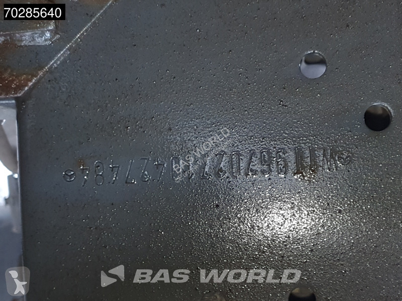 Kamion Mercedes 1524 4X2 15t 6-Cyllnder Tail...