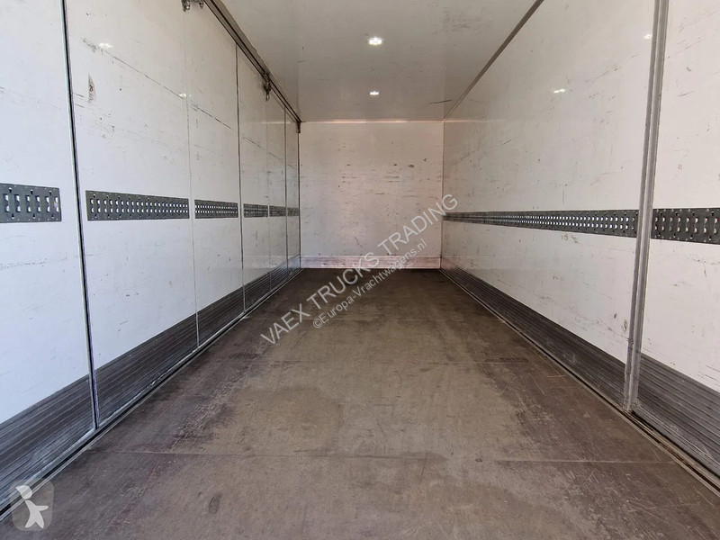 Kamion Mercedes 1524 Box with sidedoors - Zepro...