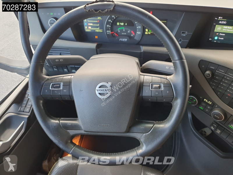 Camion Volvo 750 6X4 HIAB E96S 79 wood crane...