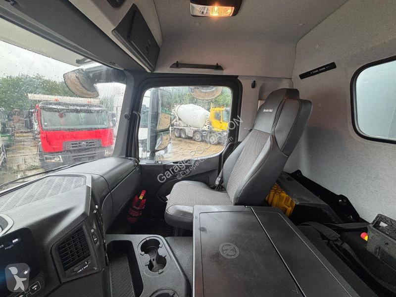 Kamion Mercedes 8x4 AVEC GRUE HIABX-325HIPRO...