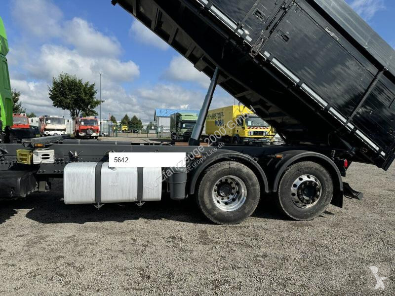 Kamion DAF CF 530