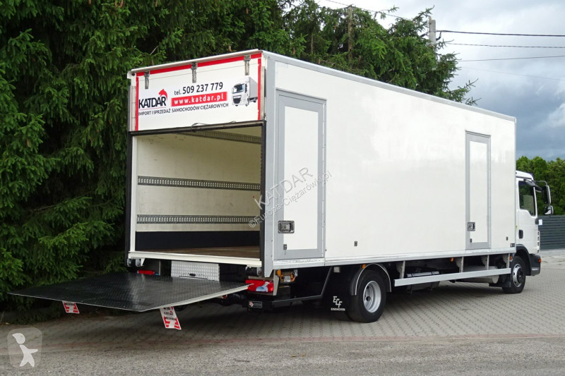 Camion MAN TGL12.220 Euro 5 kontener 19 palet...