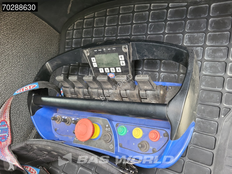 Kamion Volvo 250 4X2 Mobile workshop HMF...
