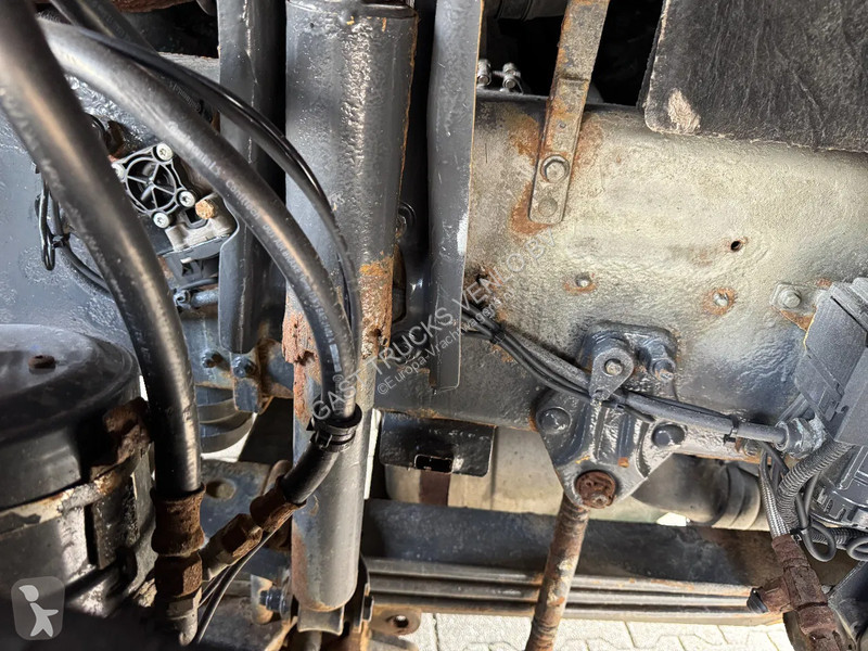 Kamion Volvo 16700 6x4 Tipper And Tractor Combi...