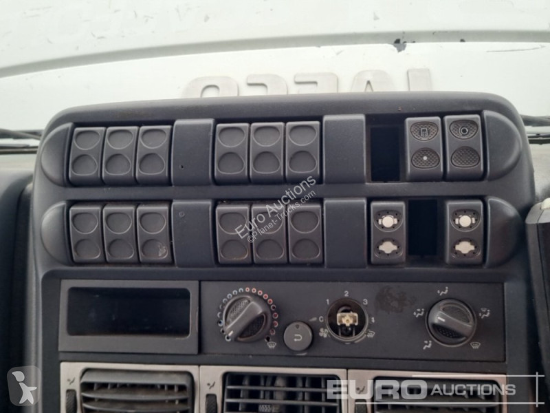 Camion Iveco 130E18