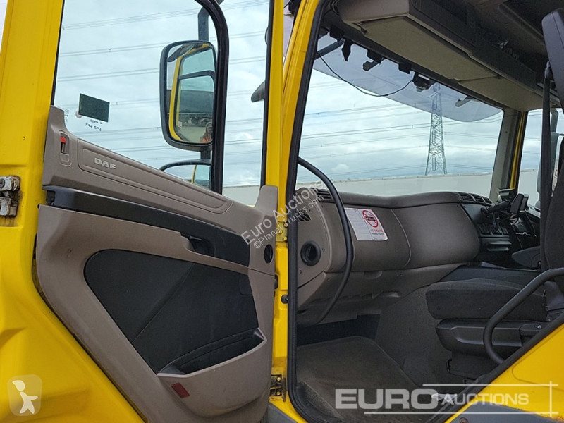 Vrachtwagen  CF75.310